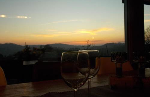 Lina's Ferienwohnungen - zwei moderne FeWos mit Sauna im Haus und fantastischem Ausblick - Foto 3