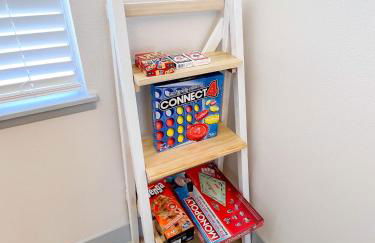 Vegas Hideaway with Jacuzzi & Pool by Strip - Foto 8