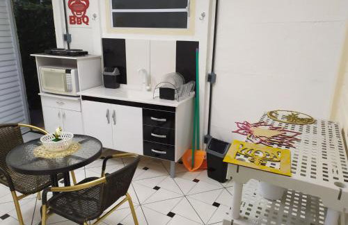 Pousada - Flat - Kitnet Mobiliada - 25m2 de Conforto e Segurança - Perto de Tudo - Foto 4