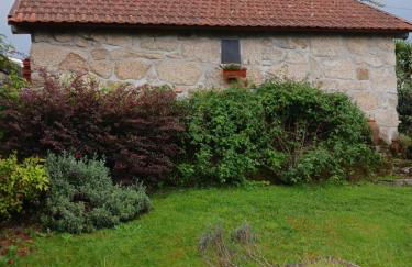 Pequena Casa rústica com piscina - Photo 50