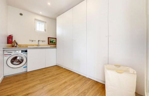 Amazing Home In La Vernelle - Photo 20