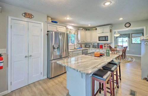 10-Acre Mountain Home Getaway with Fire Pit - Foto 14