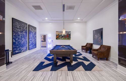 Luxury 1BR Resort Stay with WiFi, Pool, and Desk near Med Center and NRG - Foto 6