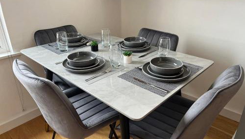 Spacious Duplex Apartment in Greater Manchester - Fast Wifi - Kingsize Bed - Foto 3