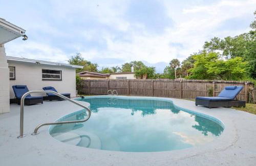 Cruise Haven with Pool, 15 Min to Port Canav & Beach - Foto 34