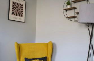 Stylish 2-Bed Garden Flat, 5 Mins to Brixton - Photo 63
