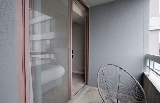 Spacious Apartment at Pentagon City - Photo 25