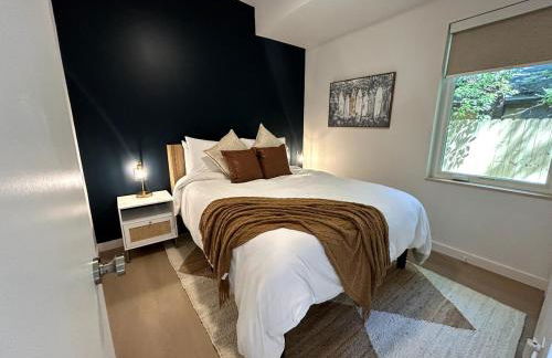 New-Dog Friendly,Hot Tub, Fire-pit, 1 mile to DTWN - Foto 28