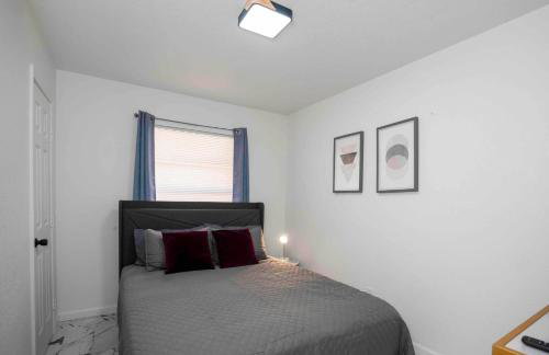 Stylish~Renovated 4Br/2BAT 3MinAirport 10MinDowtn - Foto 18