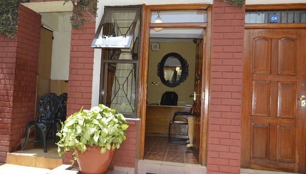 Samra Court - Foto 2, Recepción