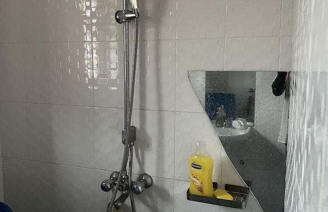 Beautiful 1-bed Apartment in Gulu - Photo 5