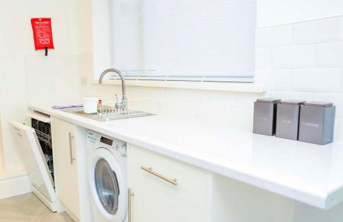 Contractor stays - Neville Crescent Sunderland - Foto 31