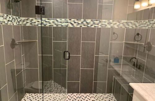 Updated Spacious Home & Hot Tub - Foto 18