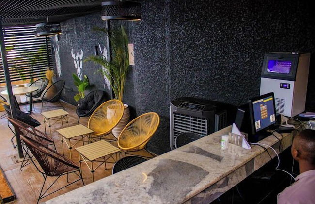 C33 Apartment And Suites - Photo 29