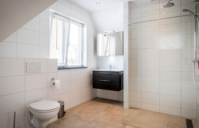 Nice Bungalow With Dishwasher in a Holiday Park 1.2 km. From the sea on Texel - Foto 32