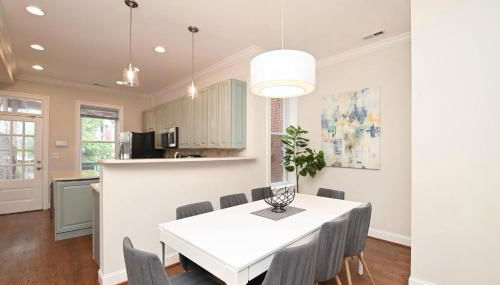 Elegant 5BR home near Capitol Hill! Free Parking! - Foto 3