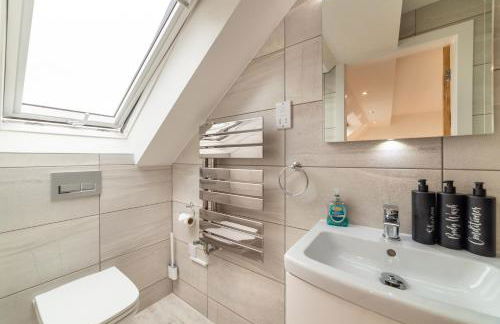 Gardd Y Llys Luxurious Family Retreat with amazing views - Foto 27