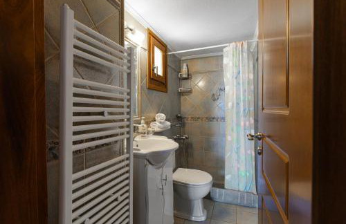 Villa Mirsini, a 5 minute walk from 2 beaches - Foto 31