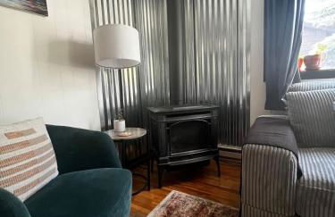 The Purple Palace - Historic Downtown BZN - Foto 11