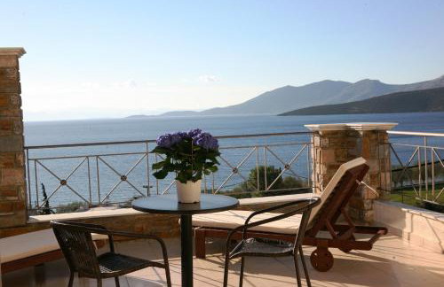 Thea Hotel - Studios & Suites - Photo 29