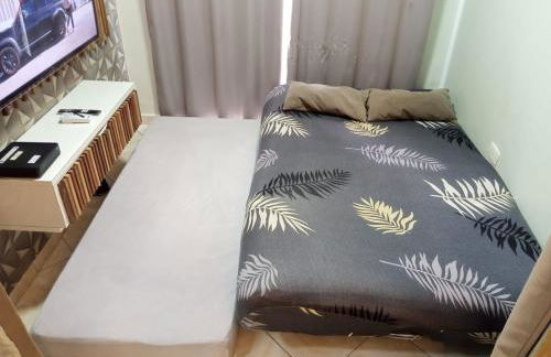 Apto Com Sacada e Ar Condicionado a 2 minutos da Praia - Foto 16