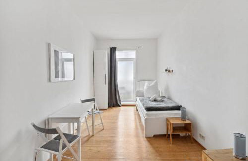 Apartment für 13 Gäste, 5 Schlafzimmer, 2 Bäder, 2 Loggia's, Leipzig Zentrum Ost - Foto 23