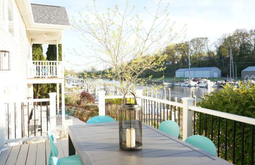 Riverside Home Near Beaches, Pier, downtown - Photo 52