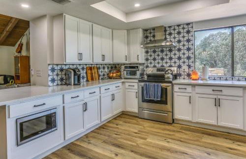 Pet-Friendly Coarsegold Vacation Rental with Deck! - Foto 7