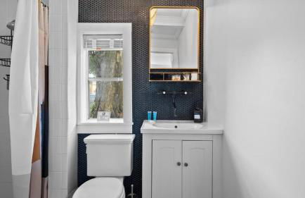 Comfy Modern Farmhouse Cottage w/ Private Patio! - Foto 20