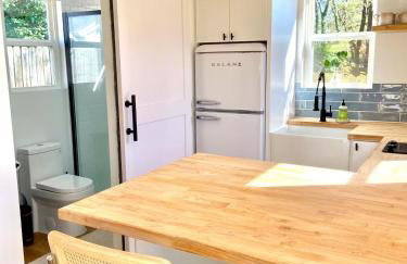 3BD plus 1BD Tiny Home - Outdoor Movie & Yard Fun - Foto 75