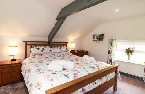 Wisteria Cottage - Photo 8