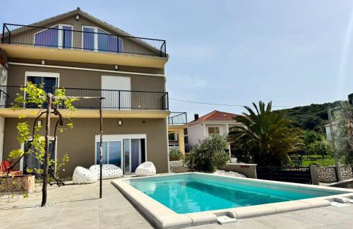 Luxury apartments Lun - Photo 1