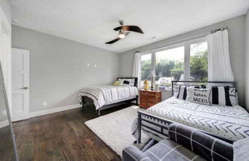 City Views - Walking Distance to Panthers Stadium - Photo 45