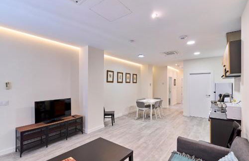 Apartamentos Catedral Palace by gaiarooms - Photo 43