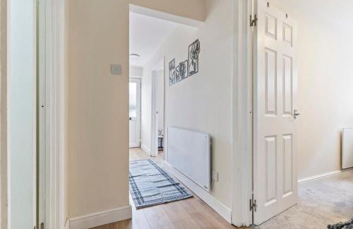 2 Bed Serviced Apartment in Surrey - Foto 16