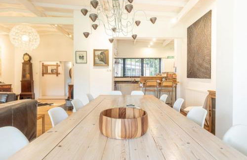 Stunning 6 Bedroom with Swimming Pool & Sauna! - Foto 17