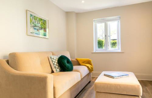 Field House - Stunning 3 Bedroom Home in Kingham! - Photo 4