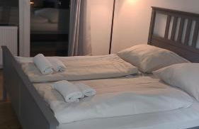 Schöne, gemütliche möblierte 2 Zi Wohnung in RGB - Foto 2