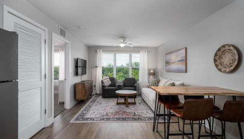 Fourth & River - Top-Floor condo with River Views - 3 King Suites - Foto 2