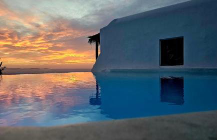 ELLI TROPiCAL LUXURY SUITES SUNSET-INFINITY POOL- SEA SIDE-NEAR CENTER PARKING - Foto 4