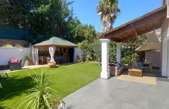 VILLA climatisée calme avec bassin privé et grande piscine partagée à ST AYGULF FREJUS - Foto 1