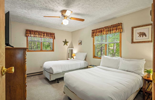 Shady Pines by Avantstay Enclosed Porch, Game Rooms, & Lake/beach Access! - Foto 31