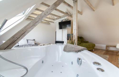 Wellness Suiten mit Whirlpool am Stadtrand von Essen - Foto 8