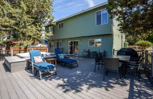 Wildflower Getaway HALF acre yard firepit hot tub bikes Dogs OK - Foto 27