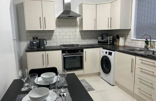 Comfortably furnished 2 bedroom home in Bolton - Foto 43