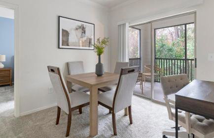 Landing Modern 1BD Game Room Gym - Photo 8