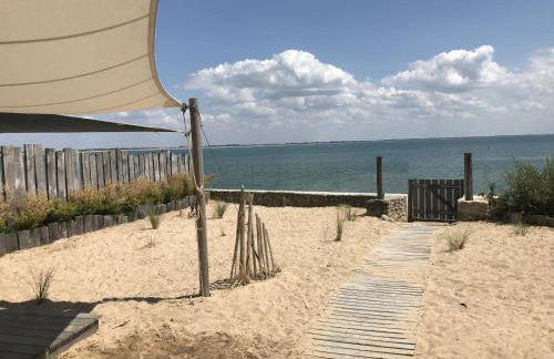 6 adultes et 2 enfants - piscine et accès plage direct - Foto 5