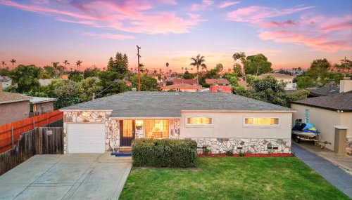 4BR Family Retreat with Hot Tub Games & Fire Pit - Foto 4