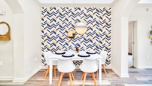 2BR Condo - Pool and Hot Tub - Near Disney - Foto 3