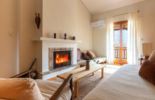 VYTINA LOFTS - Cozy 2-Level Loft Apartments with Fireplace & Mountain Views - Photo 24
